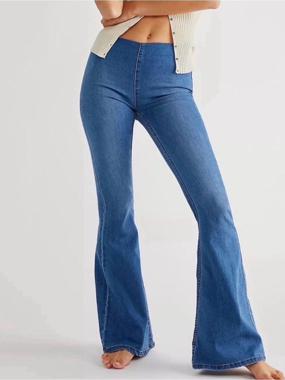 Free People Penny Pull-on Flare Jeans 70’s style Retro bell bottoms